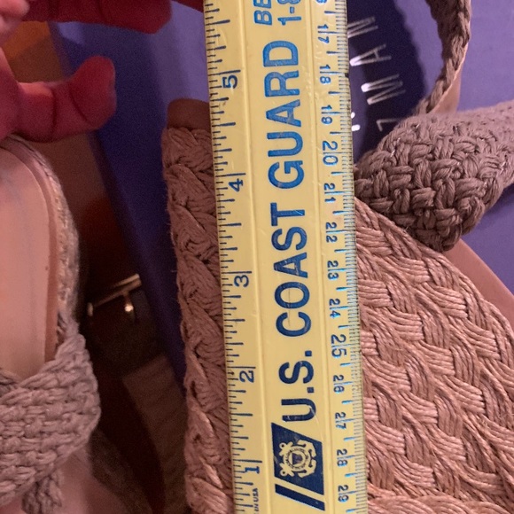 Stuart Weitzman Sandal - Picture 3 of 7